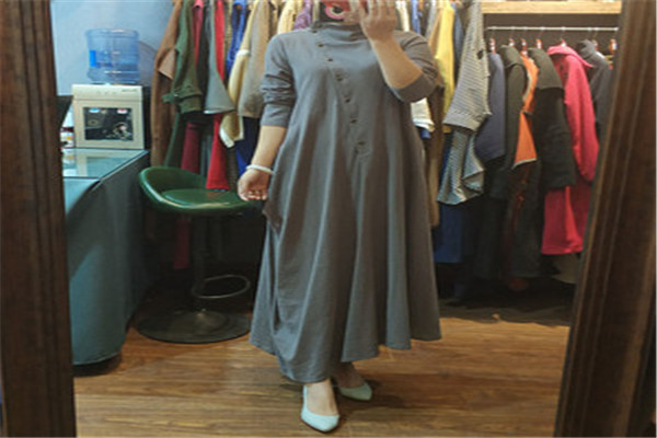 人弗缘女装