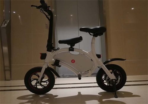 飞轮威尔电动独轮车