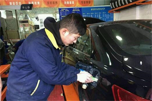 车车翔汽车快修加盟