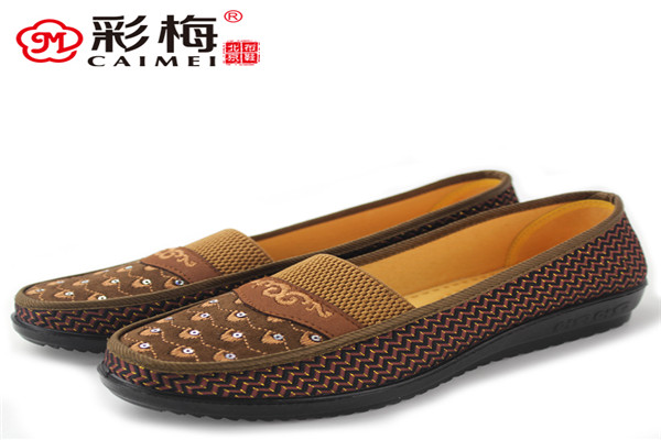 彩梅老北京布鞋加盟
