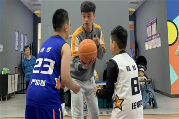 唯玩星球少儿运动馆