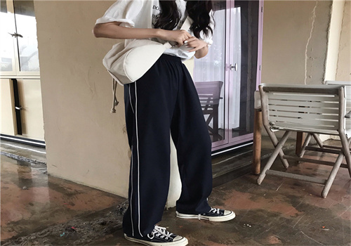 麦根服饰