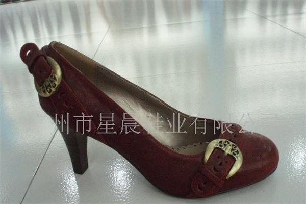 阿琳利鞋业加盟