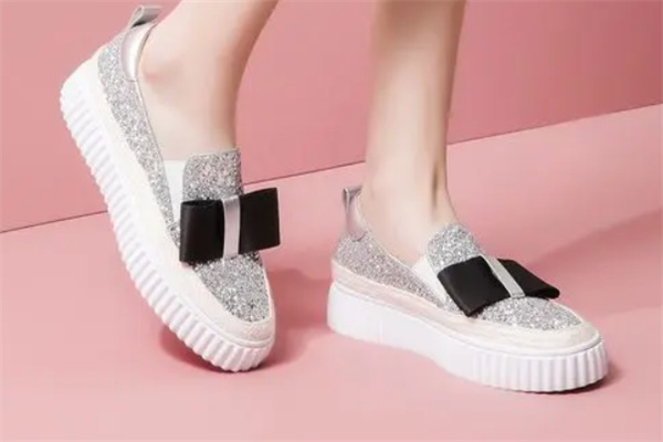 爱玛狮丹鞋业加盟