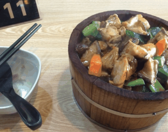阿牛嫂木桶饭