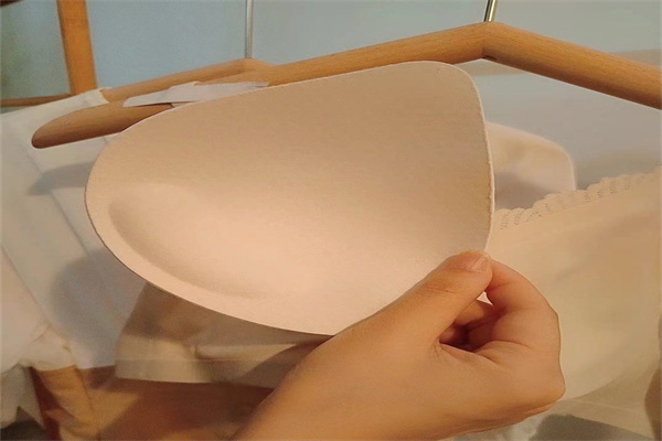 贝女梦内衣