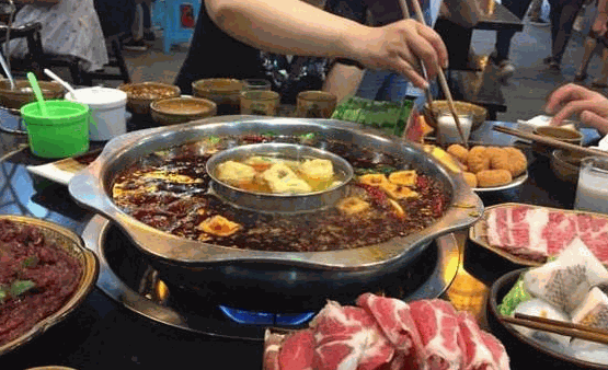 奔吃老火锅