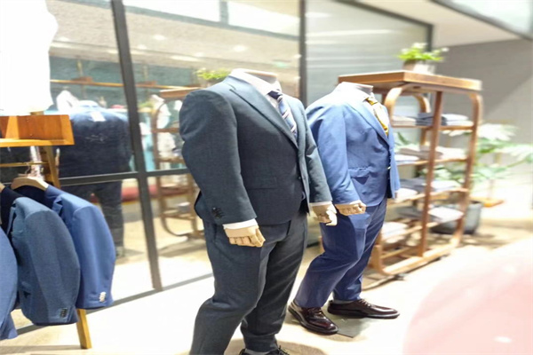 阿尔蓝特男装