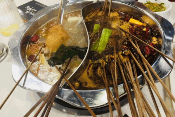 泥炉缘串串香