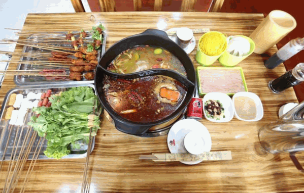 泥炉缘串串香