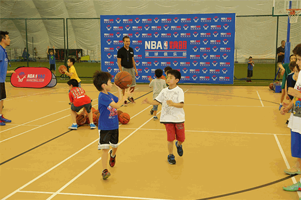 NBA姚明篮球俱乐部