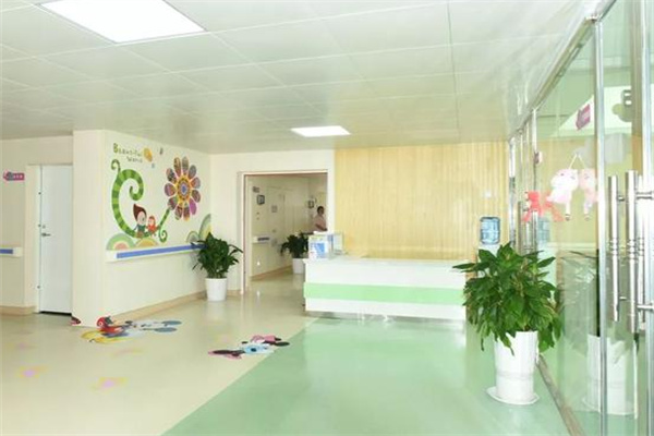 玺月荟母婴护理中心