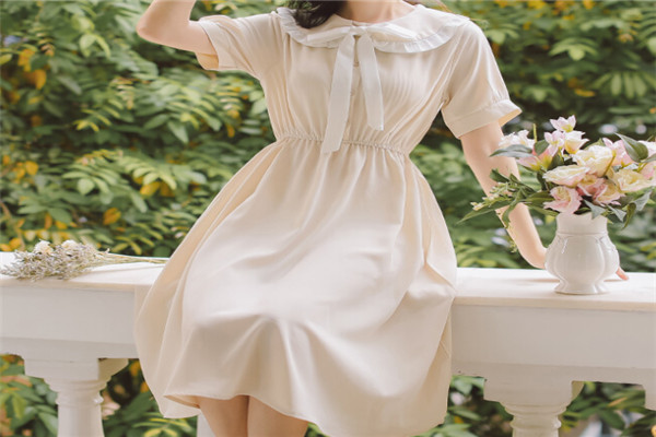 真悠美女装加盟