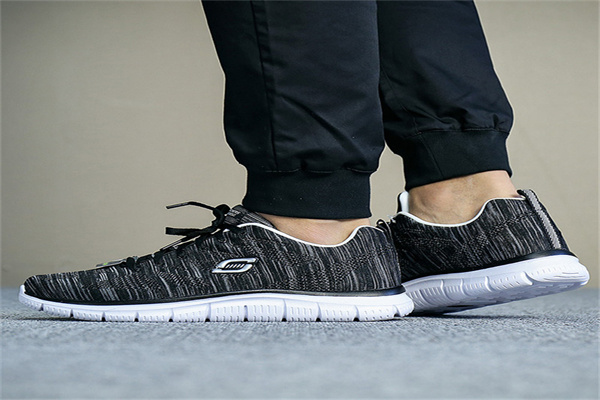 Skechers斯凯奇鞋