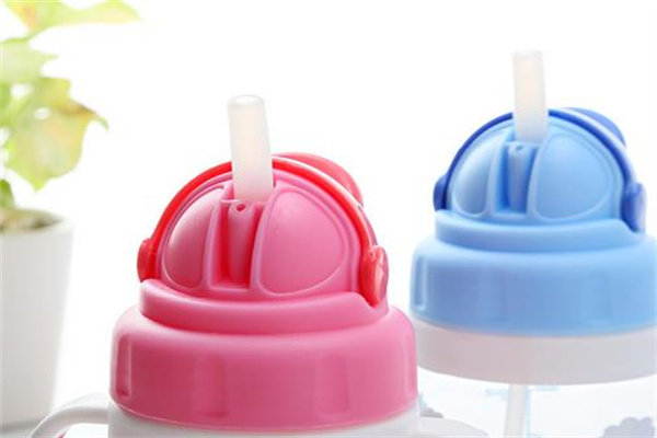 好奇小子牌婴儿用品
