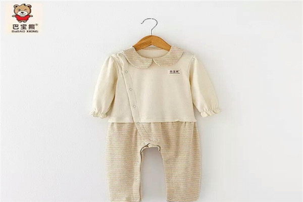 巴宝熊婴儿服饰加盟