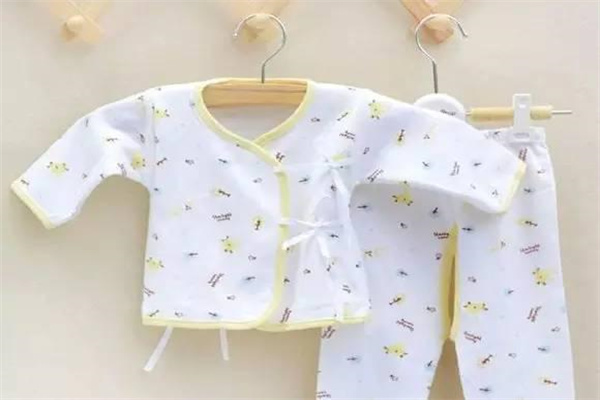 悦贝熊婴儿用品加盟