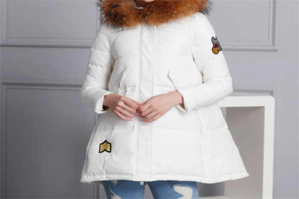 艾尚雪服饰