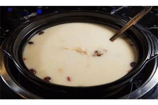 捞味猪肚鸡火锅