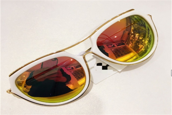 明仁眼镜