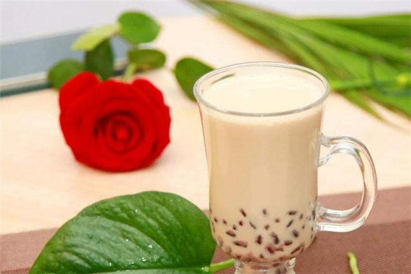 芒小柒柒饮品加盟