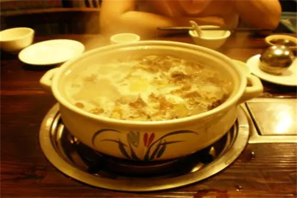 366石锅猪肚鸡