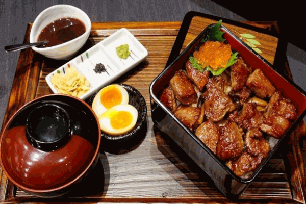 盒叔烧肉丼饭