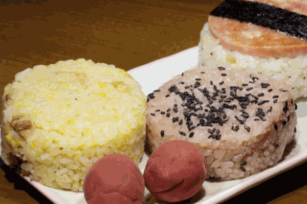牛牛饭团