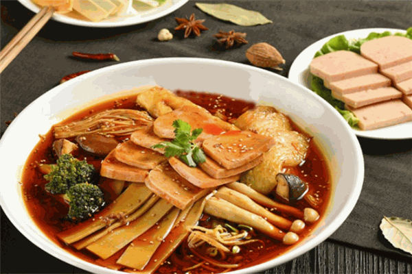 香鸣客麻辣烫