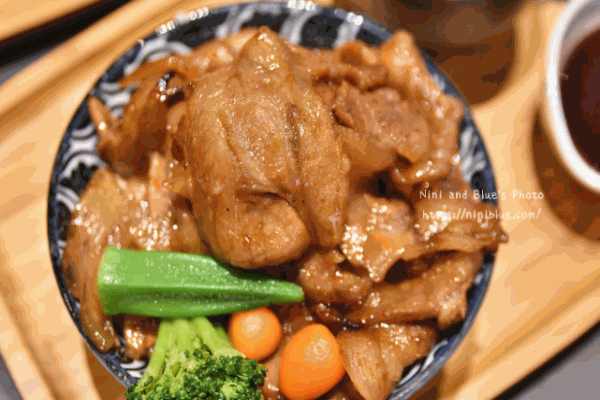 盒叔烧肉丼饭