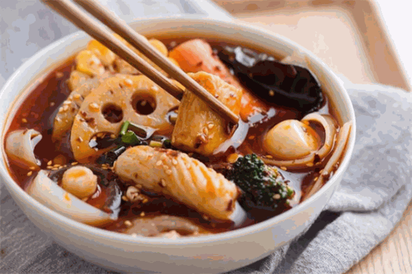 香鸣客麻辣烫
