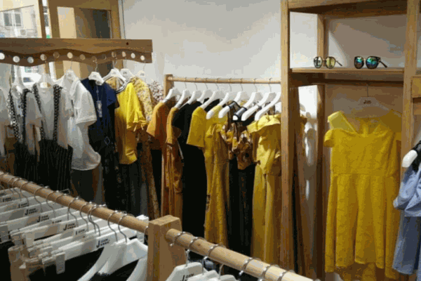 妃常可以女装