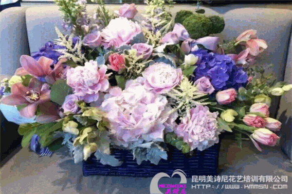 美诗尼花艺培训学校