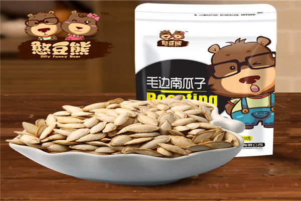 憨豆熊干果店