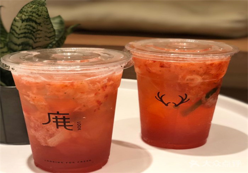 鹿·鲜果苏打果饮