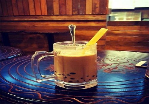 来点排骨奶茶