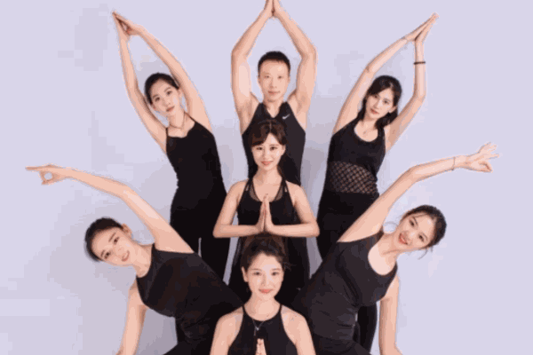 杨杨舞蹈