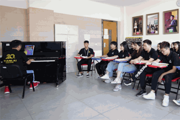 Hong studio