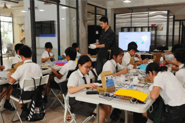 FABLABO数制工坊