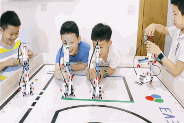 小灵童机器人