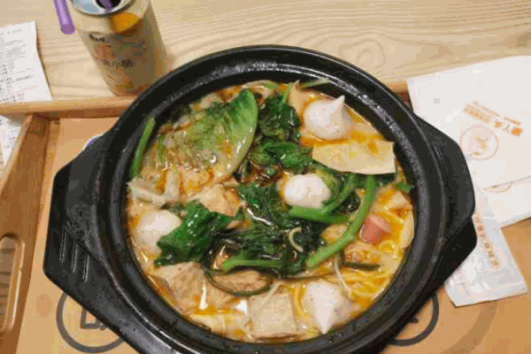 徽丫头砂锅麻辣烫