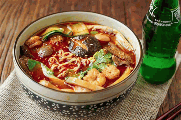辣王辣后麻辣烫