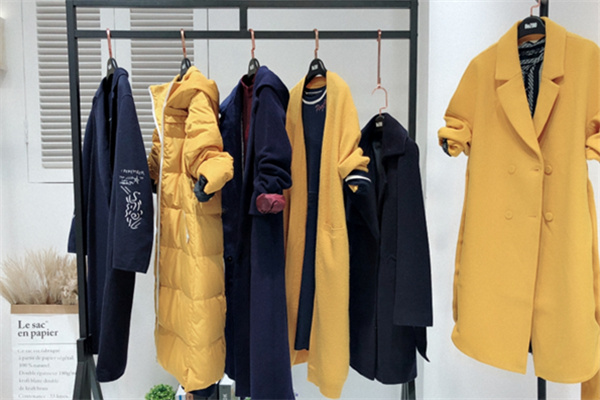 新乡丽折服饰