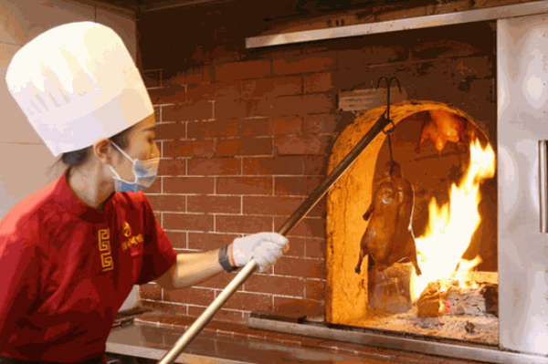 老北京挂炉烤鸭