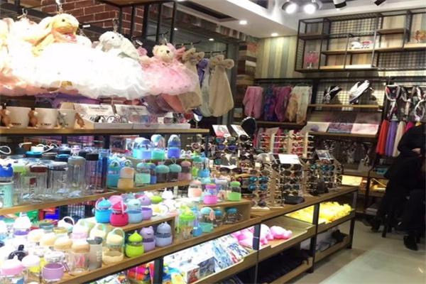 伶俐饰品店
