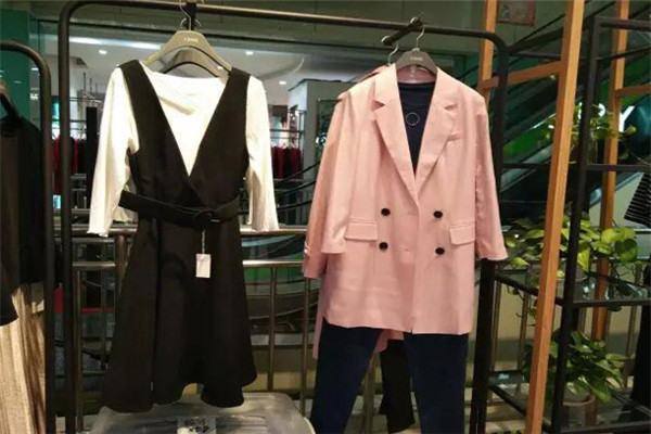 衣香丽影女装加盟