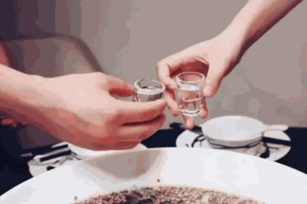 鼎盛酒业