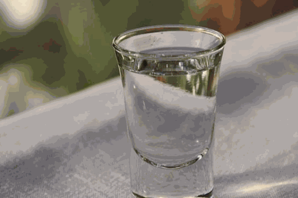 翠花白酒