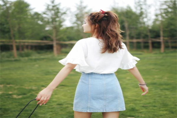 邻家女孩服装