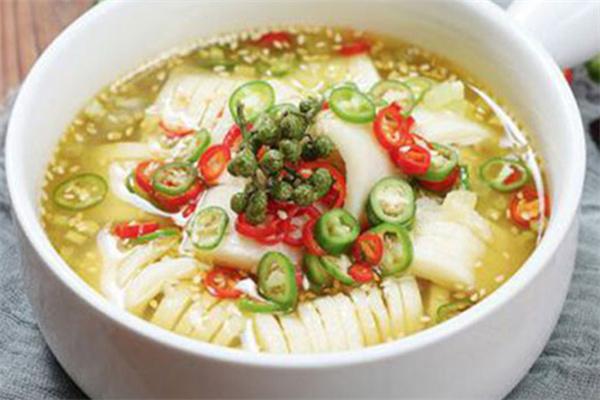 鲈迅酸菜鲈鱼